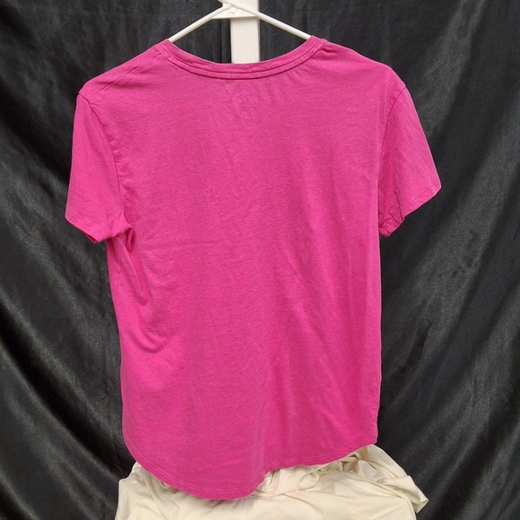 Reebok Pink Short Sleeve Tee Vibrant Style - Picture 4 of 11